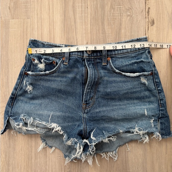 Abercrombie & Fitch Blue Jean Shorts Distressed Style - Picture 4 of 4